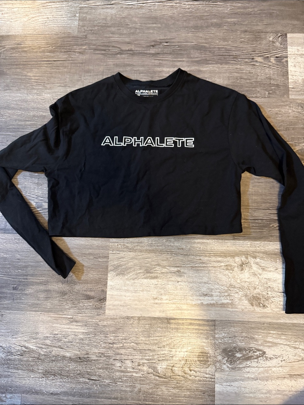 Alphalete Black Long Sleeve Cropped Logo Tee